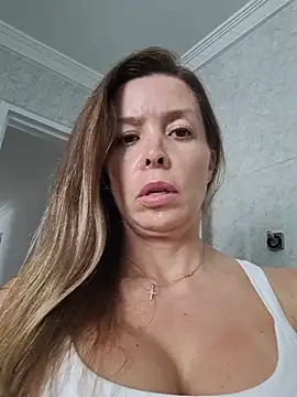 karina warthon online show from 10-30-25, 05:57