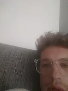 Snapshot of Hessebub chatting on 10-02-25, 02:57 Hessebub online show from 10-02-25, 02:57