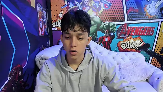 Snapshot of jisuscat chatting on 02-11-25, 12:27 jisuscat online show from 02-11-25, 12:27