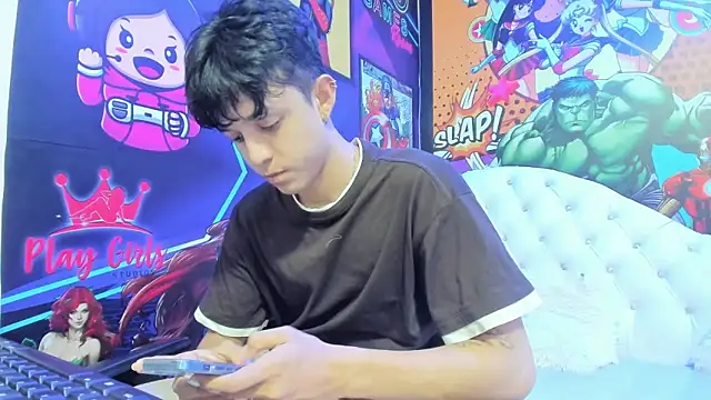 Snapshot of jisuscat chatting on 03-01-25, 01:22 jisuscat online show from 03-01-25, 01:22