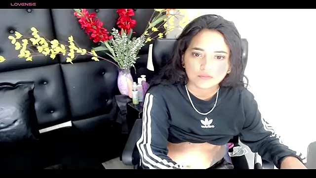 Carolaine01 online show from 02-13-25, 09:17