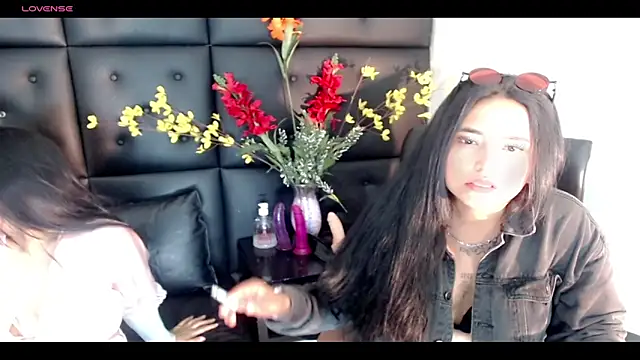 Carolaine01 online show from 03-05-25, 11:05