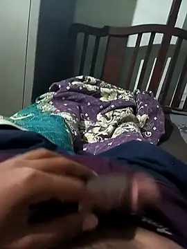 Snapshot of Kumar_2501 chatting on 03-20-25, 04:20 Kumar 2501 online show from 03-20-25, 04:20