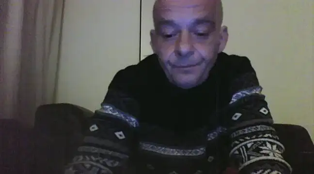 Snapshot of horndude187187 chatting on 01-12-25, 01:11 horndude187187 online show from 01-12-25, 01:11