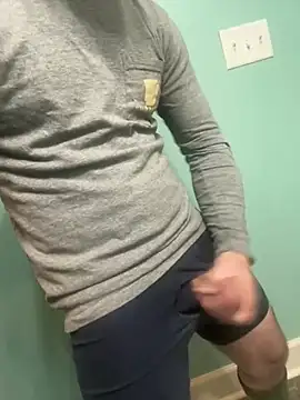 Snapshot of bigBONEbigMOAN1 chatting on 01-19-25, 06:21 bigBONEbigMOAN1 online show from 01-19-25, 06:21