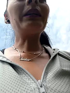 BELLA--26 online show from 02-14-25, 03:05