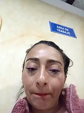 BELLA--26 online show from 03-18-25, 02:48