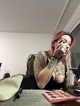 Mia-Fuchs online show from 03-05-25, 07:06