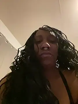 Snapshot of Yoshibaby2670 chatting on 02-14-25, 11:10 Yoshibaby2670 online show from 02-14-25, 11:10