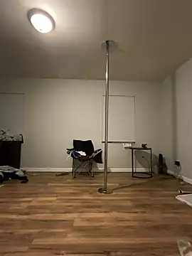 Snapshot of Yoshibaby2670 chatting on 02-24-25, 02:51 Yoshibaby2670 online show from 02-24-25, 02:51