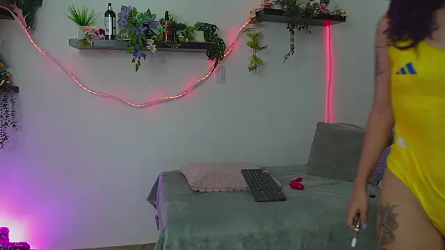 bri cullen online show from 06-18-26, 01:39