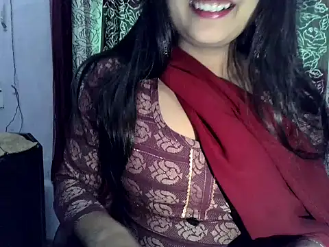 SIYA MAVI online show from 11-20-25, 03:39