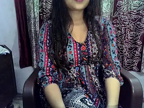 SIYA MAVI online show from 12-18-25, 04:18