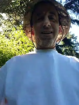Snapshot of drummer9 chatting on 05-31-26, 11:28 drummer9 online show from 05-31-26, 11:28