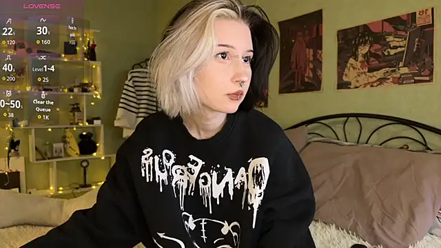 Snapshot of VeryRare_TwinS chatting on 10-16-25, 09:38 VeryRare TwinS online show from 10-16-25, 09:38