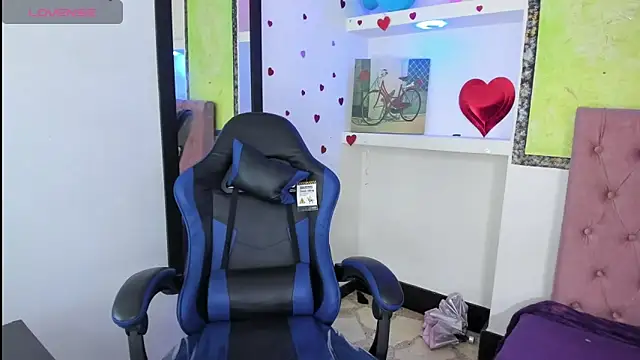 Anniee x online show from 03-30-26, 12:39