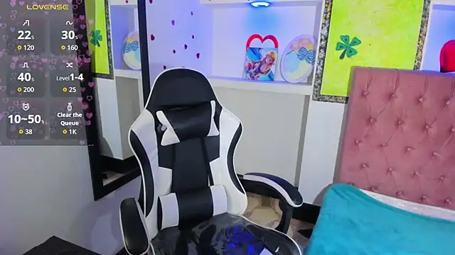 Anniee x online show from 05-02-26, 12:43