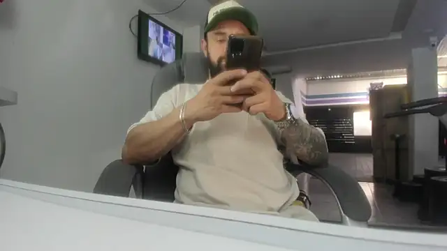 ragnar881547 online show from 01-27-25, 09:22