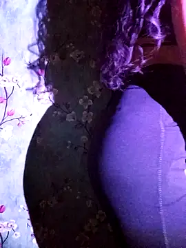 Angelnirvanaa online show from 10-16-25, 02:18