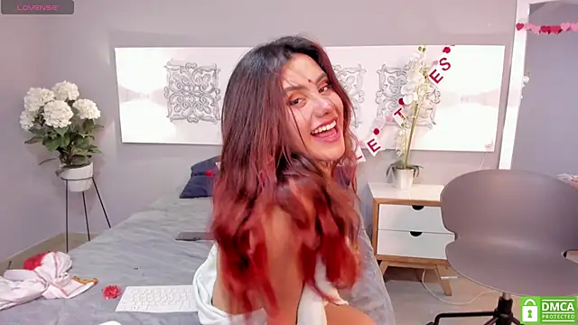 Snapshot of iriis_rosse chatting on 02-18-25, 12:15 iriis rosse online show from 02-18-25, 12:15