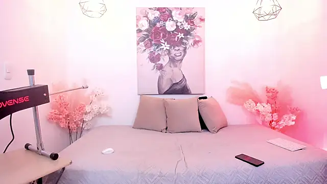 Snapshot of iriis_rosse chatting on 09-23-25, 04:32 iriis rosse online show from 09-23-25, 04:32