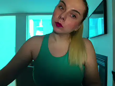 Snapshot of HappyIva chatting on 01-14-25, 07:11 HappyIva online show from 01-14-25, 07:11