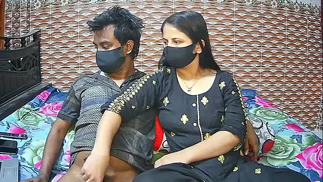 Hot Nila online show from 03-04-26, 03:45