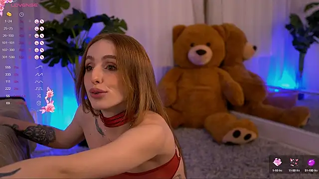 LunaBlossomX online show from 01-12-25, 02:45