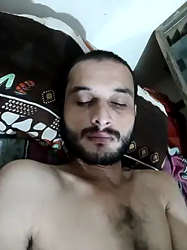 Snapshot of Jaisboy chatting on 09-21-25, 05:42 Jaisboy online show from 09-21-25, 05:42