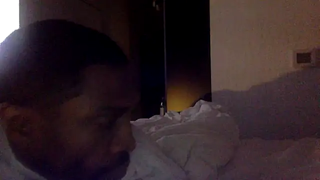 Snapshot of mileshighclub420 chatting on 03-22-25, 10:39 mileshighclub420 online show from 03-22-25, 10:39