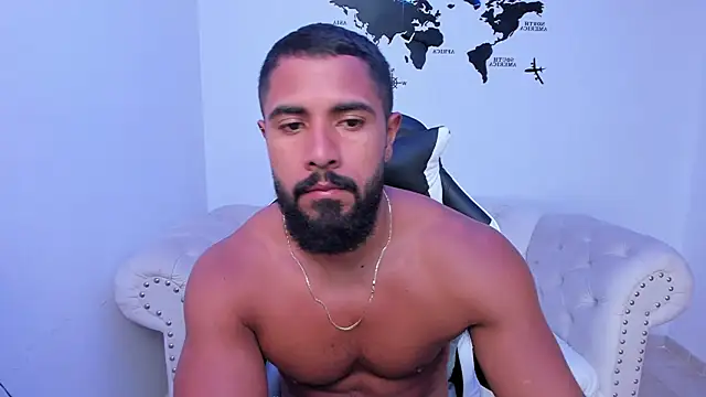 Snapshot of Santiago_huntt chatting on 09-17-25, 08:54 Santiago huntt online show from 09-17-25, 08:54
