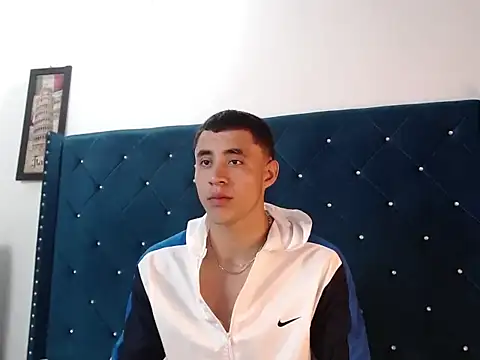 Cris steban1 online show from 02-11-26, 10:15