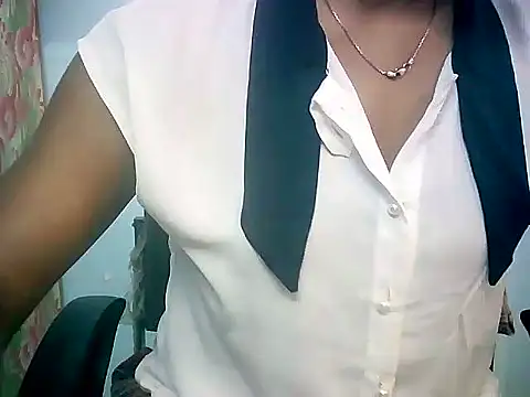 Barbie 183 online show from 03-18-26, 05:43