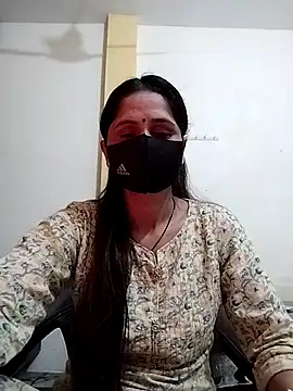 Snapshot of priyancyfun chatting on 01-30-25, 11:01 priyancyfun online show from 01-30-25, 11:01