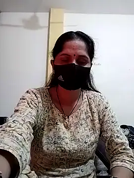 Snapshot of priyancyfun chatting on 01-31-25, 01:11 priyancyfun online show from 01-31-25, 01:11