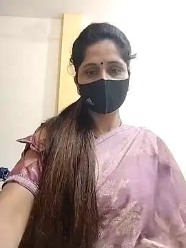 Snapshot of priyancyfun chatting on 02-02-25, 07:04 priyancyfun online show from 02-02-25, 07:04