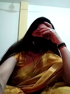 Snapshot of priyancyfun chatting on 02-05-25, 12:06 priyancyfun online show from 02-05-25, 12:06