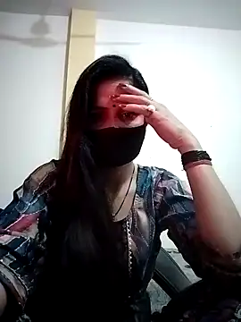 Snapshot of priyancyfun chatting on 02-06-25, 01:27 priyancyfun online show from 02-06-25, 01:27