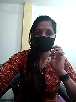 Snapshot of priyancyfun chatting on 02-08-25, 06:22 priyancyfun online show from 02-08-25, 06:22