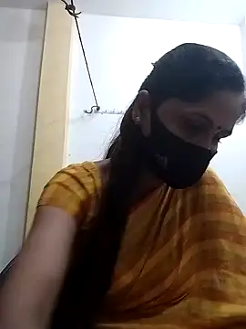 Snapshot of priyancyfun chatting on 02-10-25, 01:01 priyancyfun online show from 02-10-25, 01:01