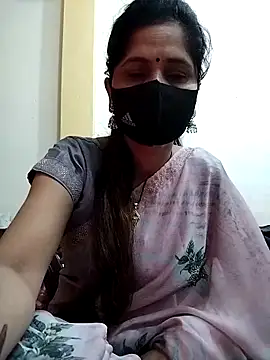 Snapshot of priyancyfun chatting on 02-15-25, 01:42 priyancyfun online show from 02-15-25, 01:42