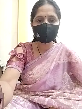 Snapshot of priyancyfun chatting on 02-15-25, 04:45 priyancyfun online show from 02-15-25, 04:45