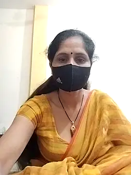 Snapshot of priyancyfun chatting on 02-17-25, 12:43 priyancyfun online show from 02-17-25, 12:43