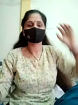 Snapshot of priyancyfun chatting on 02-17-25, 05:58 priyancyfun online show from 02-17-25, 05:58