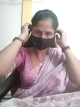 Snapshot of priyancyfun chatting on 02-19-25, 08:44 priyancyfun online show from 02-19-25, 08:44