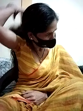 Snapshot of priyancyfun chatting on 02-22-25, 12:16 priyancyfun online show from 02-22-25, 12:16