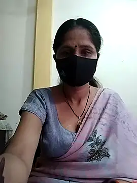 Snapshot of priyancyfun chatting on 02-24-25, 05:43 priyancyfun online show from 02-24-25, 05:43