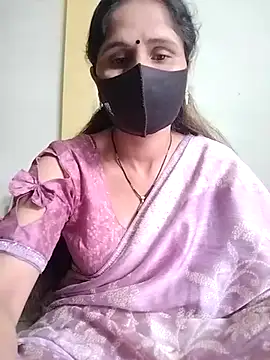 Snapshot of priyancyfun chatting on 03-02-25, 05:33 priyancyfun online show from 03-02-25, 05:33