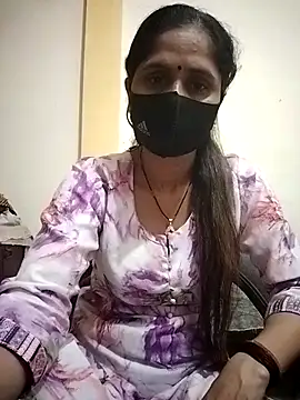 Snapshot of priyancyfun chatting on 03-05-25, 02:01 priyancyfun online show from 03-05-25, 02:01