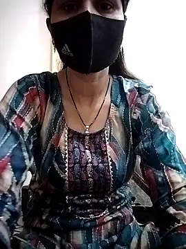 Snapshot of priyancyfun chatting on 03-08-25, 01:50 priyancyfun online show from 03-08-25, 01:50